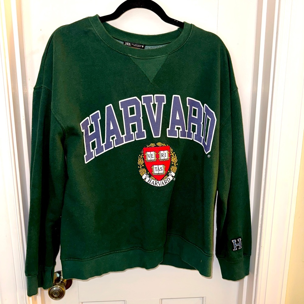 Large Zara Harvard sweater in Green